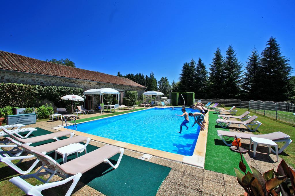 Hotellerie De Plein Air Camping Leychoisier Bonnac-la-Côte Buitenkant foto